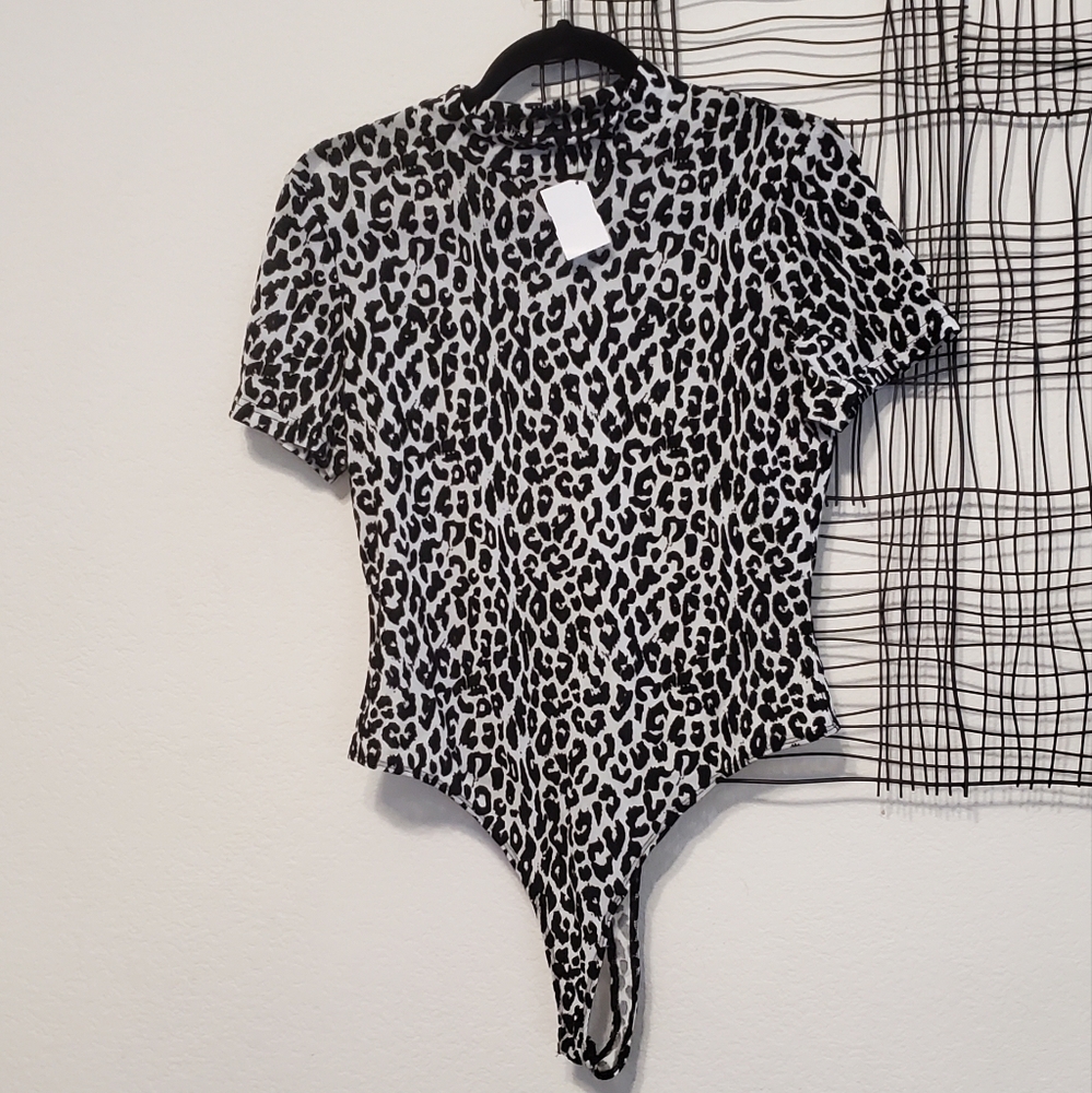 Sheer Bodysuit XL black and white leopard print